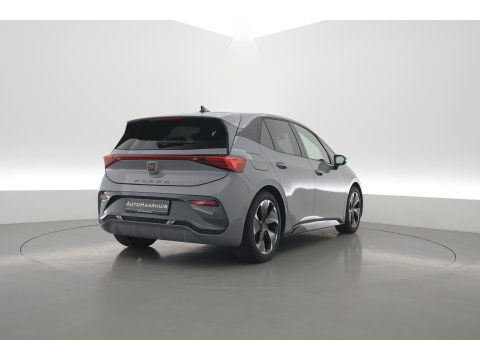 CUPRA Born 62 kWh | Rijklaar! | Apple CarPlay | Stoel- Stuurverw. | PDC V+A | All Season | 19'' |