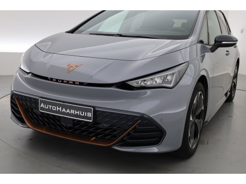 CUPRA Born 62 kWh | Rijklaar! | Apple CarPlay | Stoel- Stuurverw. | PDC V+A | All Season | 19'' |