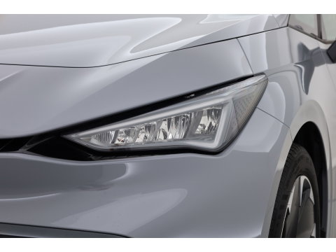 CUPRA Born 62 kWh | Rijklaar! | Apple CarPlay | Stoel- Stuurverw. | PDC V+A | All Season | 19'' |
