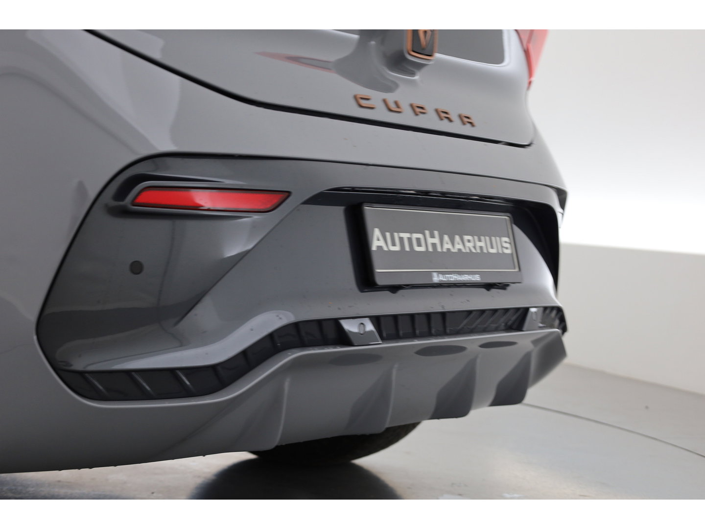 CUPRA Born 62 kWh | Rijklaar! | Apple CarPlay | Stoel- Stuurverw. | PDC V+A | All Season | 19'' |