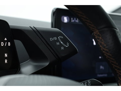 CUPRA Born 62 kWh | Rijklaar! | Apple CarPlay | Stoel- Stuurverw. | PDC V+A | All Season | 19'' |