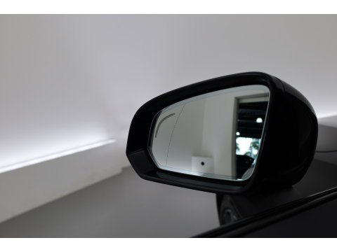 Volvo V60 2.0 T6 Plug-in hybrid AWD Plus Dark | Pano | Trekhaak | Memory Seats | H&K Audio | 360cam | Pilot Assist | Bliss | Stoel-Stuurverw. |