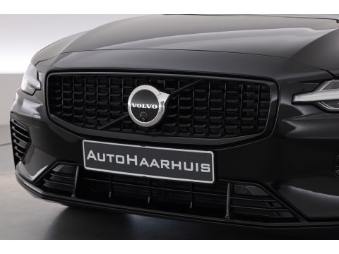 Volvo V60 2.0 T6 Plug-in hybrid AWD Plus Dark | Pano | Trekhaak | Memory Seats | H&K Audio | 360cam | Pilot Assist | Bliss | Stoel-Stuurverw. |