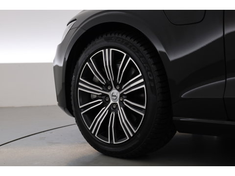 Volvo V60 2.0 T6 Plug-in hybrid AWD Plus Dark | Pano | Trekhaak | Memory Seats | H&K Audio | 360cam | Pilot Assist | Bliss | Stoel-Stuurverw. |