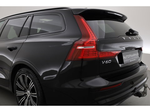 Volvo V60 2.0 T6 Plug-in hybrid AWD Plus Dark | Pano | Trekhaak | Memory Seats | H&K Audio | 360cam | Pilot Assist | Bliss | Stoel-Stuurverw. |