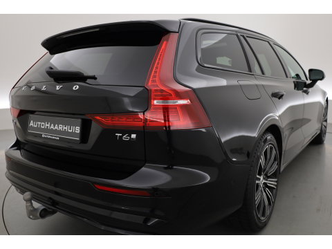 Volvo V60 2.0 T6 Plug-in hybrid AWD Plus Dark | Pano | Trekhaak | Memory Seats | H&K Audio | 360cam | Pilot Assist | Bliss | Stoel-Stuurverw. |