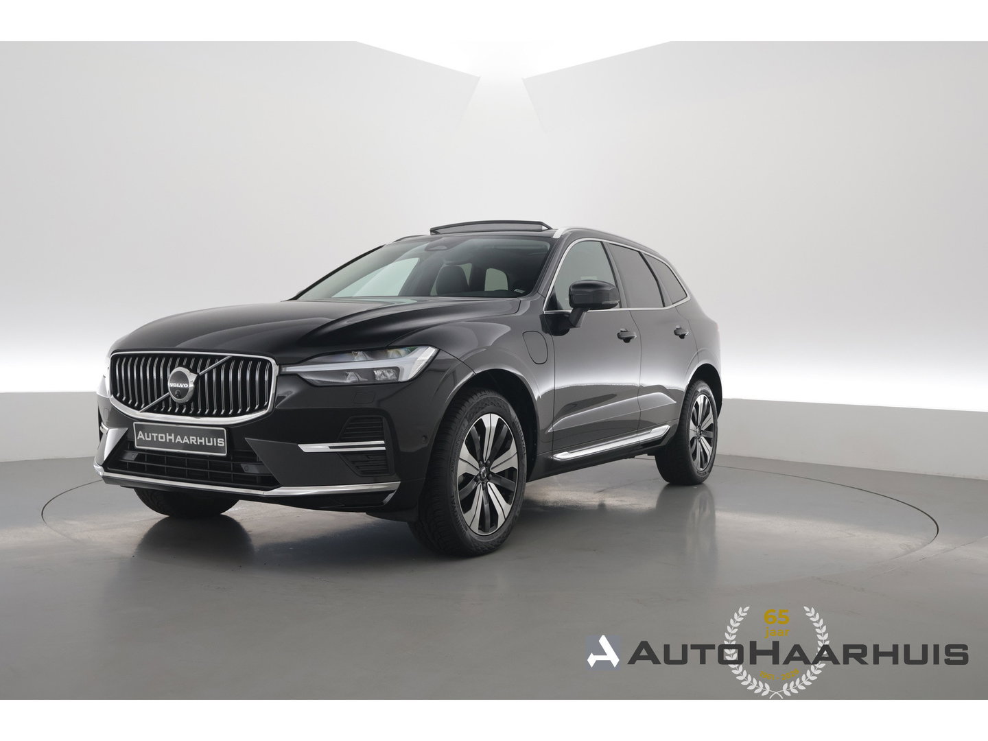 Volvo XC60 2.0 T6 Plug-in hybrid AWD Plus Bright | Pano | Pilot Assist | Leder | Memory | Stoel- stuurverw. | Harman Kardon | All Season