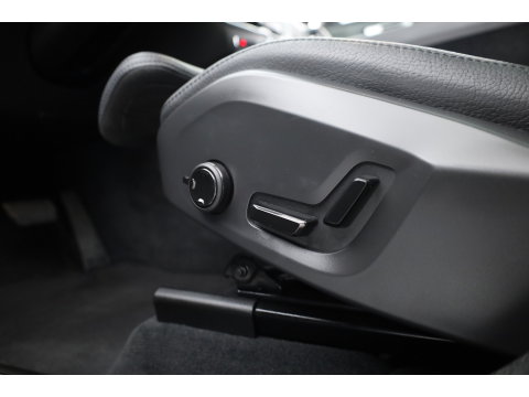 Volvo XC60 2.0 T6 Plug-in hybrid AWD Plus Bright | Pano | Pilot Assist | Leder | Memory | Stoel- stuurverw. | Harman Kardon | All Season