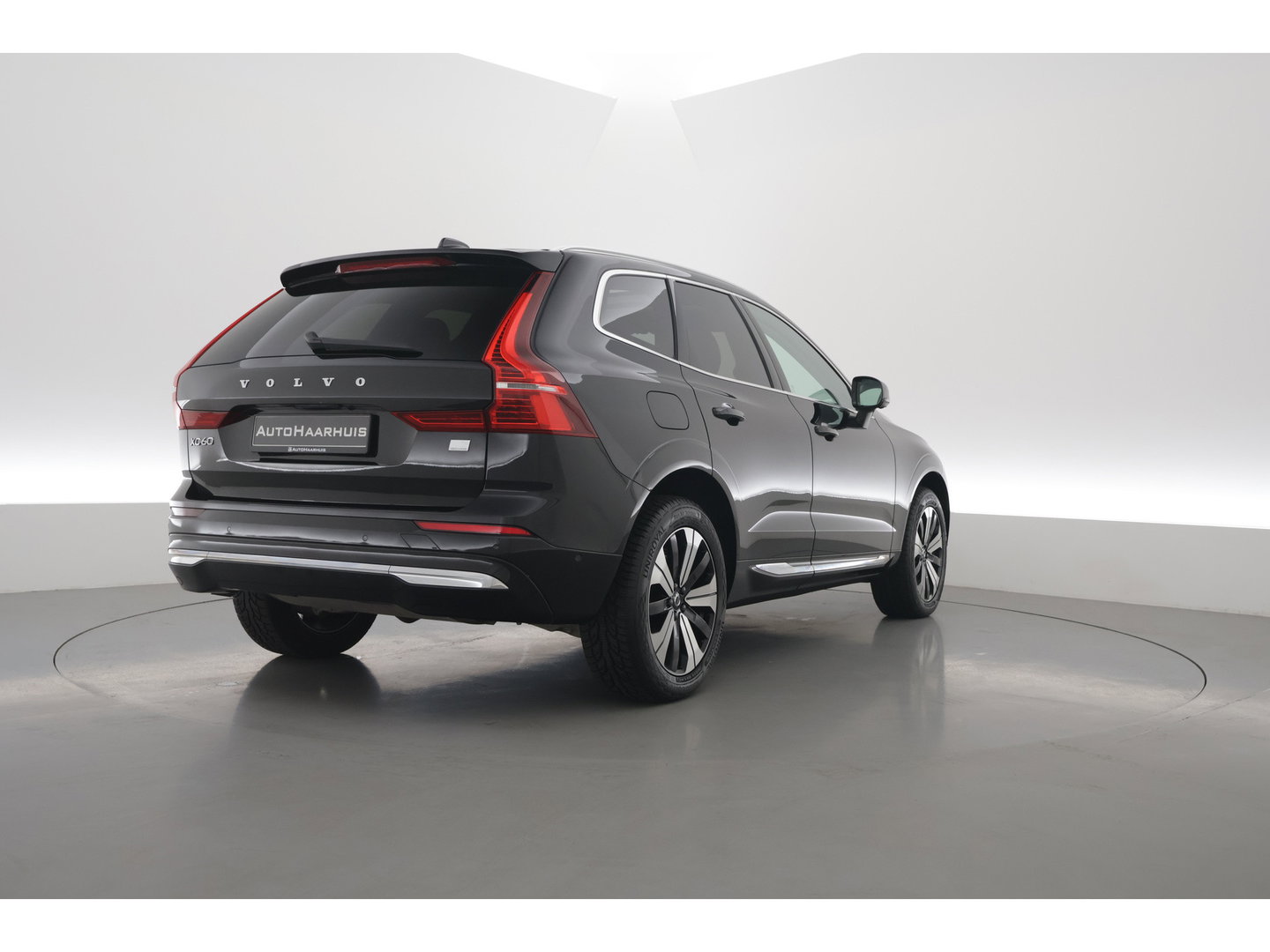 Volvo XC60 2.0 T6 Plug-in hybrid AWD Plus Bright | Pano | Pilot Assist | Leder | Memory | Stoel- stuurverw. | Harman Kardon | All Season