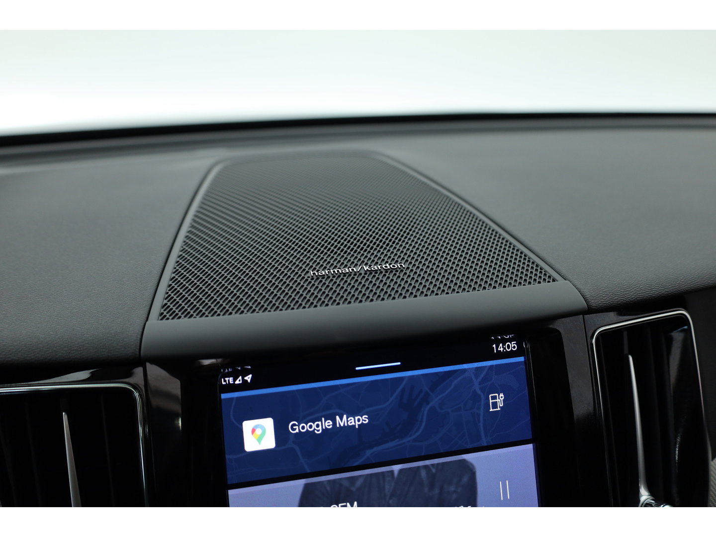 Volvo XC60 2.0 T6 Plug-in hybrid AWD Plus Bright | Pano | Pilot Assist | Leder | Memory | Stoel- stuurverw. | Harman Kardon | All Season