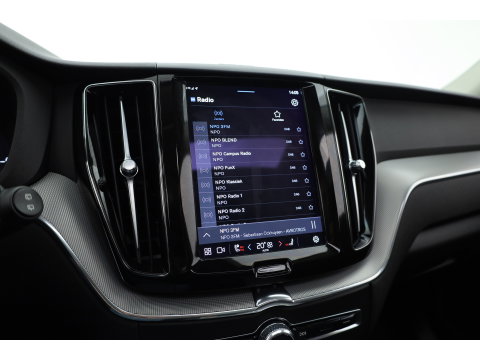 Volvo XC60 2.0 T6 Plug-in hybrid AWD Plus Bright | Pano | Pilot Assist | Leder | Memory | Stoel- stuurverw. | Harman Kardon | All Season