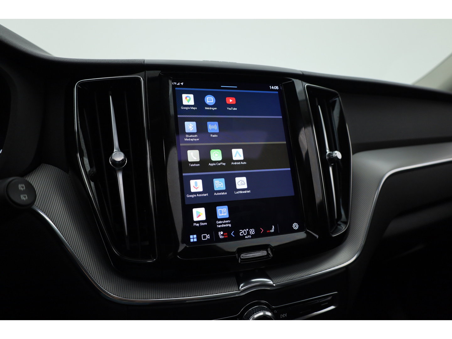 Volvo XC60 2.0 T6 Plug-in hybrid AWD Plus Bright | Pano | Pilot Assist | Leder | Memory | Stoel- stuurverw. | Harman Kardon | All Season
