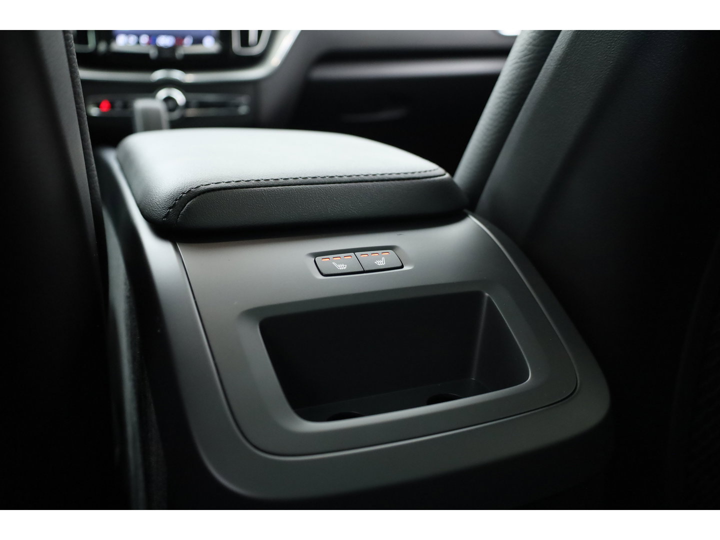 Volvo XC60 2.0 T6 Plug-in hybrid AWD Plus Bright | Pano | Pilot Assist | Leder | Memory | Stoel- stuurverw. | Harman Kardon | All Season