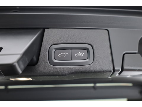 Volvo XC60 2.0 T6 Plug-in hybrid AWD Plus Bright | Pano | Pilot Assist | Leder | Memory | Stoel- stuurverw. | Harman Kardon | All Season