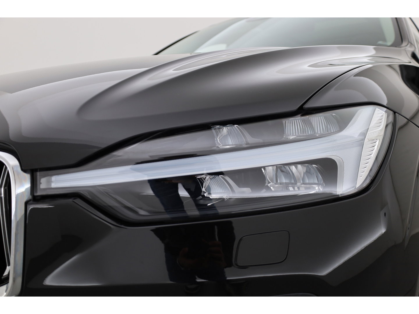 Volvo XC60 2.0 T6 Plug-in hybrid AWD Plus Bright | Pano | Pilot Assist | Leder | Memory | Stoel- stuurverw. | Harman Kardon | All Season