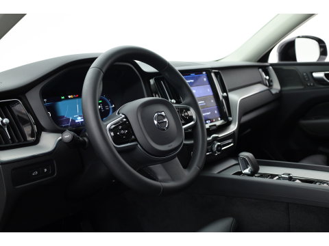 Volvo XC60 2.0 T6 Plug-in hybrid AWD Plus Bright | Pano | Pilot Assist | Leder | Memory | Stoel- stuurverw. | Harman Kardon | All Season