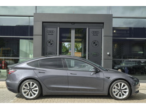 Tesla Model 3 Long Range 351pk AWD 75 kWh *BTW* *SOH 85%* Panoramadak 19" LMV Sport Autopilot