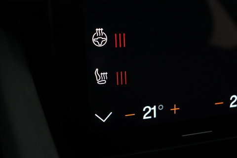 Polestar 2 Long Range Single Motor 78 kWh | Plus | Pilot | Panoramadak | Harman/Kardon | 360° Camera | Warmtepomp | BLIS | Stoel+Stuurverwarming | 20 Inch