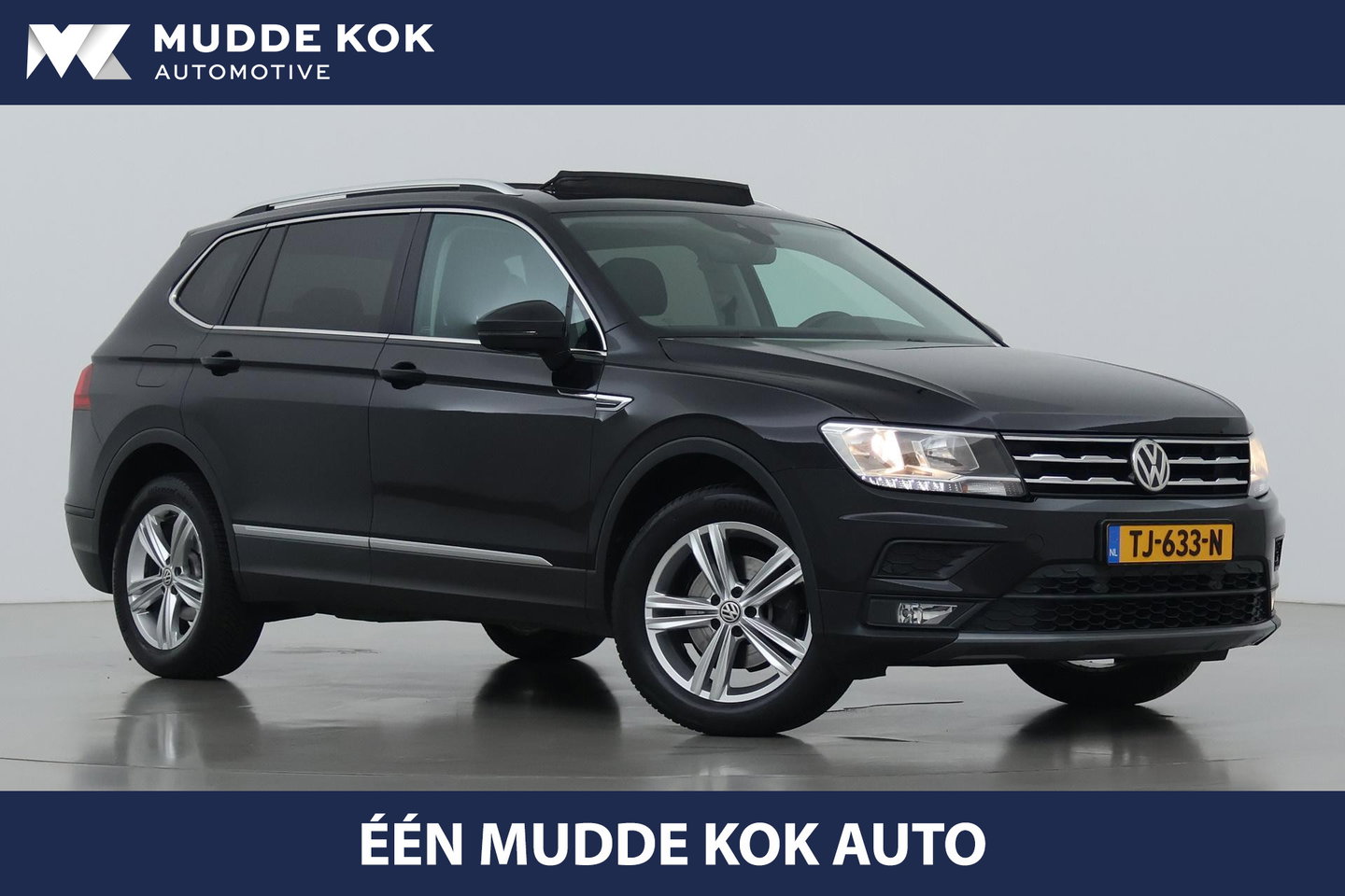 Volkswagen Tiguan Allspace 1.4 TSI Comfortline Business | 7 Persoons | Panoramadak | Trekhaak | Massage | Keyless | Stoelverwarming | Getint Glas