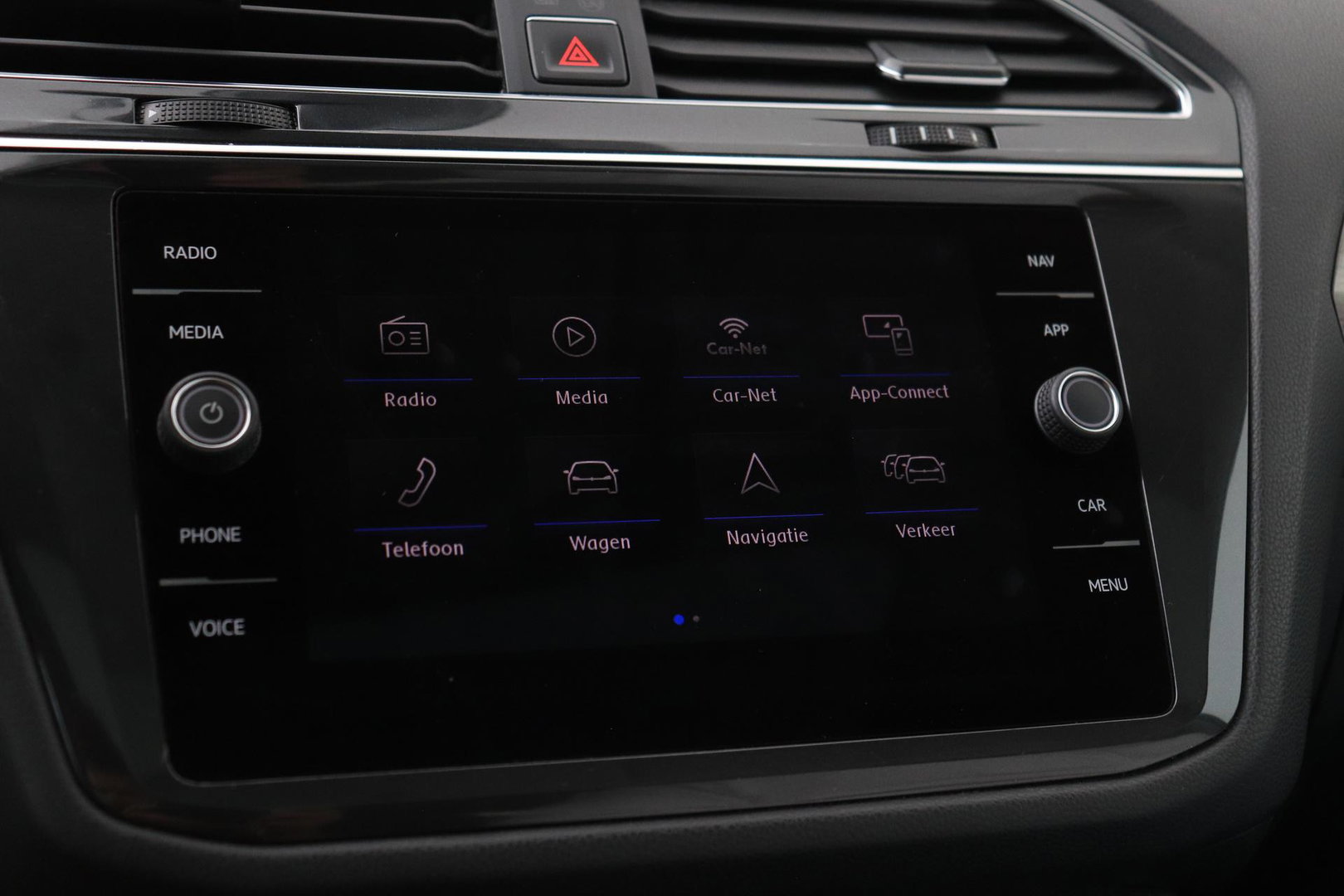 Volkswagen Tiguan Allspace 1.4 TSI Comfortline Business | 7 Persoons | Panoramadak | Trekhaak | Massage | Keyless | Stoelverwarming | Getint Glas