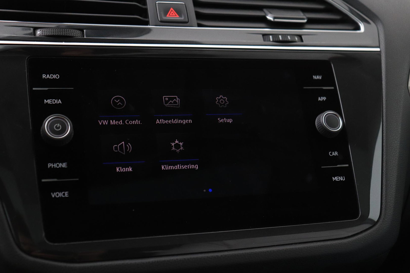 Volkswagen Tiguan Allspace 1.4 TSI Comfortline Business | 7 Persoons | Panoramadak | Trekhaak | Massage | Keyless | Stoelverwarming | Getint Glas