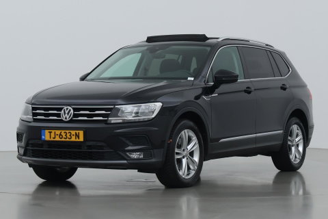 Volkswagen Tiguan Allspace 1.4 TSI Comfortline Business | 7 Persoons | Panoramadak | Trekhaak | Massage | Keyless | Stoelverwarming | Getint Glas