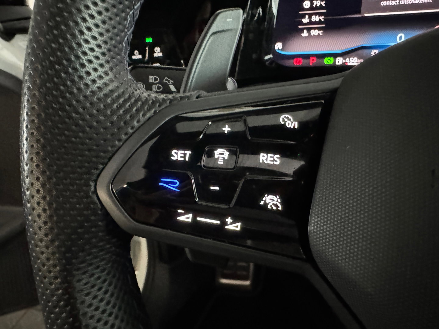 Volkswagen Golf 2.0 TSI R 4Motion Pano|Camera|Stoelverwarming|Stuurverwaimg|IQ