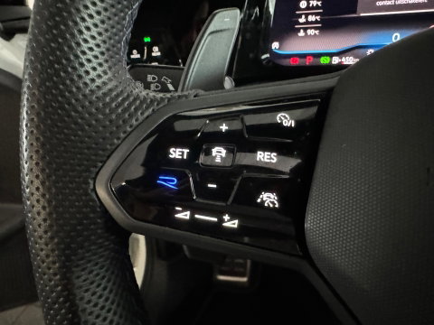 Volkswagen Golf 2.0 TSI R 4Motion Pano|Camera|Stoelverwarming|Stuurverwaimg|IQ