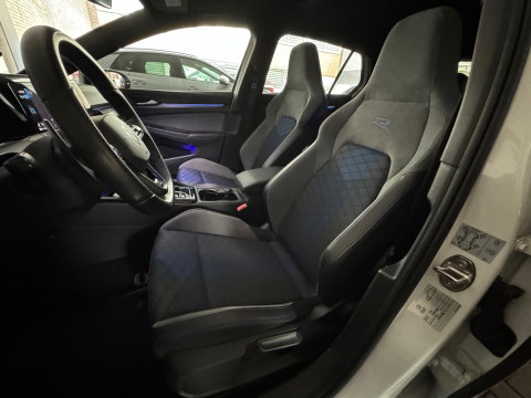 Volkswagen Golf 2.0 TSI R 4Motion Pano|Camera|Stoelverwarming|Stuurverwaimg|IQ