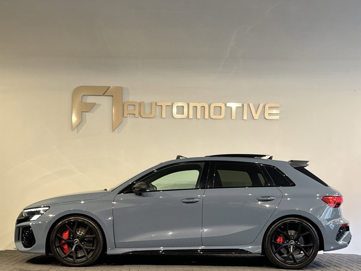 Audi RS3 Sportback 2.5 TFSI quattro Pano|B&O|HuD|Keyless|Sfeer