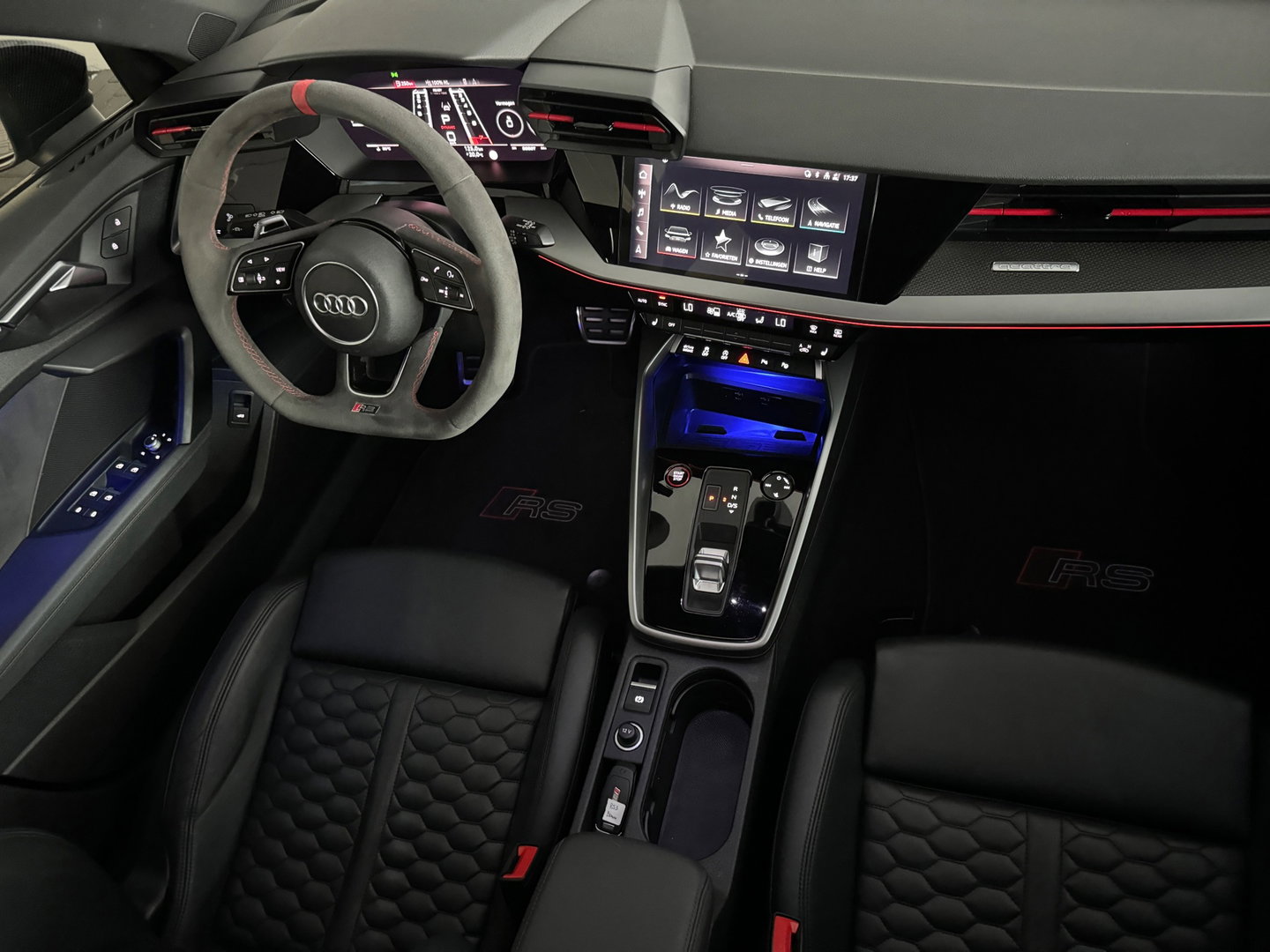 Audi RS3 Sportback 2.5 TFSI quattro Pano|B&O|HuD|Keyless|Sfeer