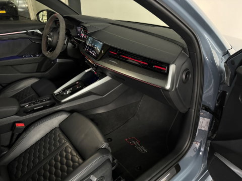Audi RS3 Sportback 2.5 TFSI quattro Pano|B&O|HuD|Keyless|Sfeer