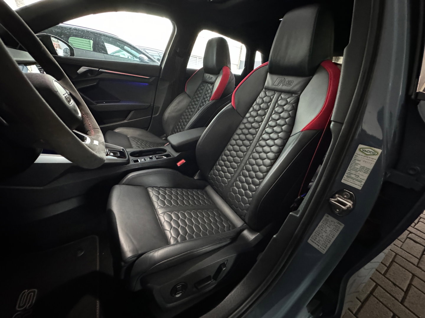 Audi RS3 Sportback 2.5 TFSI quattro Pano|B&O|HuD|Keyless|Sfeer