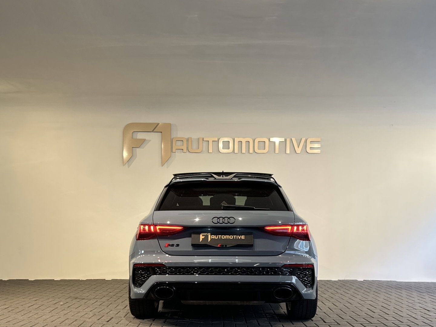 Audi RS3 Sportback 2.5 TFSI quattro Pano|B&O|HuD|Keyless|Sfeer