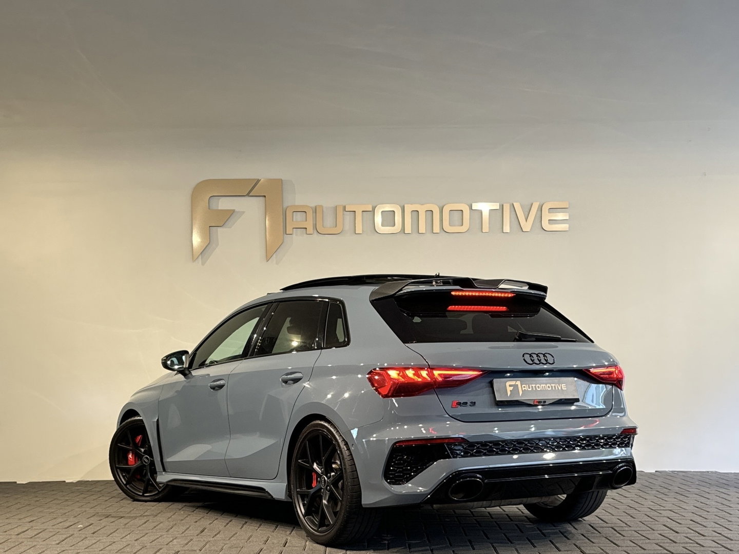 Audi RS3 Sportback 2.5 TFSI quattro Pano|B&O|HuD|Keyless|Sfeer