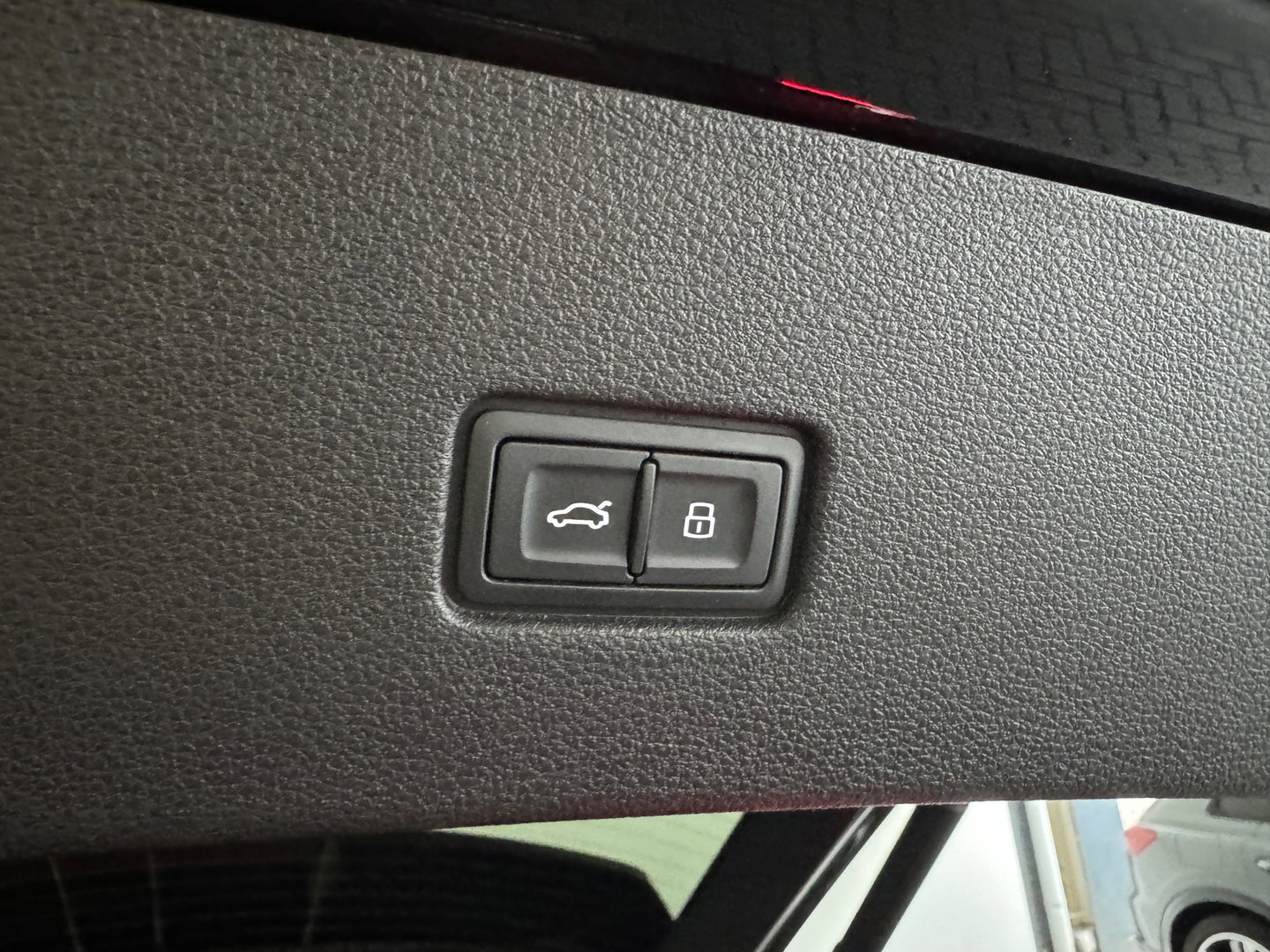 Audi Q8 4.0 TFSI SQ8 quattro Carbon|Massage|Trekhaak|Sfeer|Nachtzicht