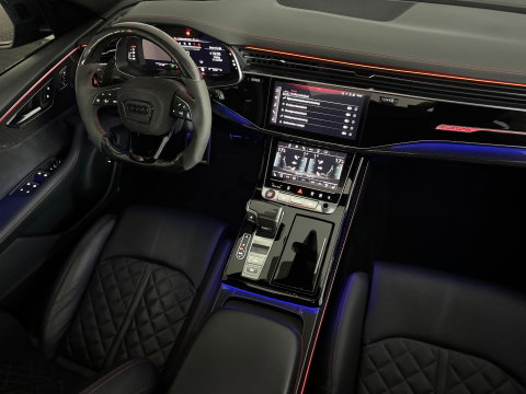 Audi Q8 4.0 TFSI SQ8 quattro Carbon|Massage|Trekhaak|Sfeer|Nachtzicht