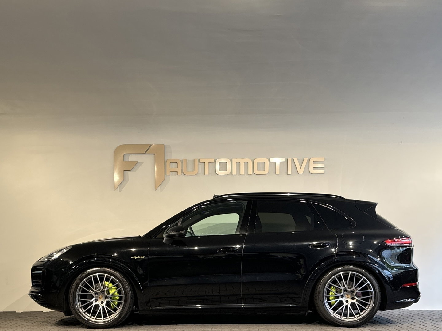 Porsche Cayenne 3.0 E-Hybrid Pano|App 03-27|SportDesign|HuD|Bose|360 Camera