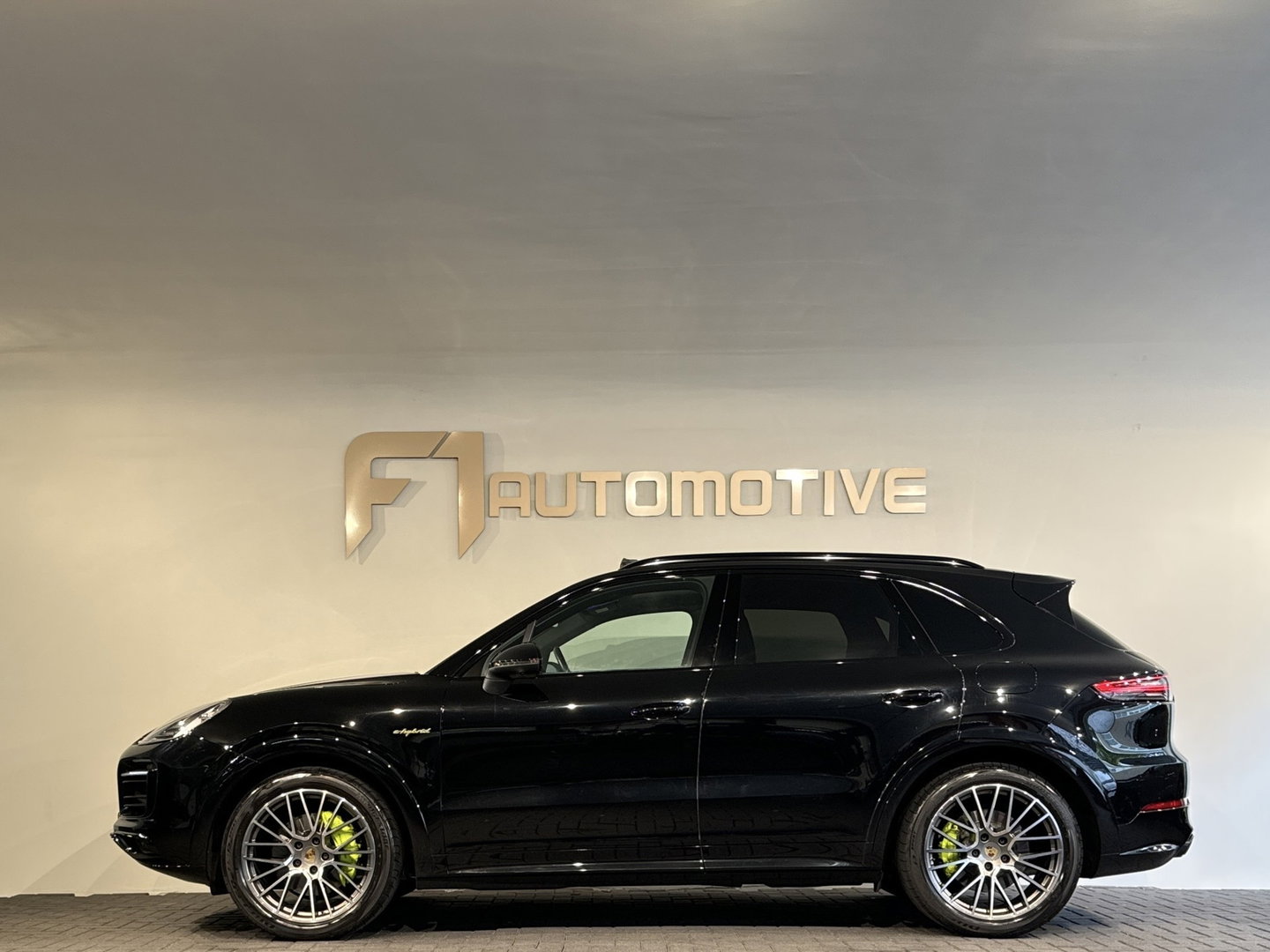 Porsche Cayenne 3.0 E-Hybrid Pano|App 03-27|SportDesign|HuD|Bose|360 Camera