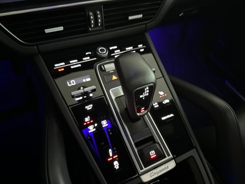 Porsche Cayenne 3.0 E-Hybrid Pano|App 03-27|SportDesign|HuD|Bose|360 Camera