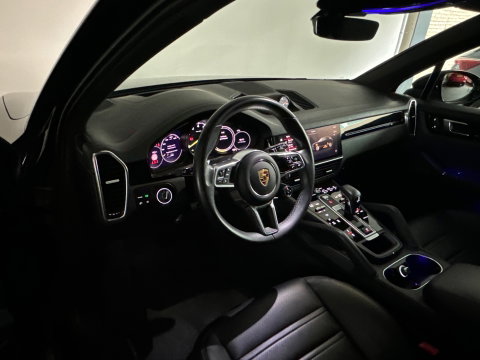 Porsche Cayenne 3.0 E-Hybrid Pano|App 03-27|SportDesign|HuD|Bose|360 Camera