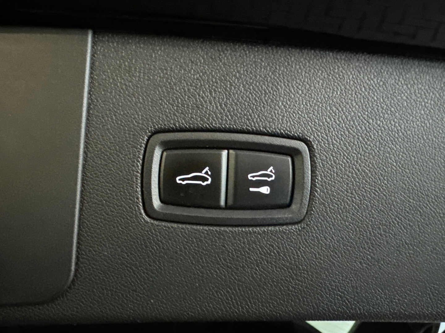 Porsche Cayenne 3.0 E-Hybrid Pano|App 03-27|SportDesign|HuD|Bose|360 Camera