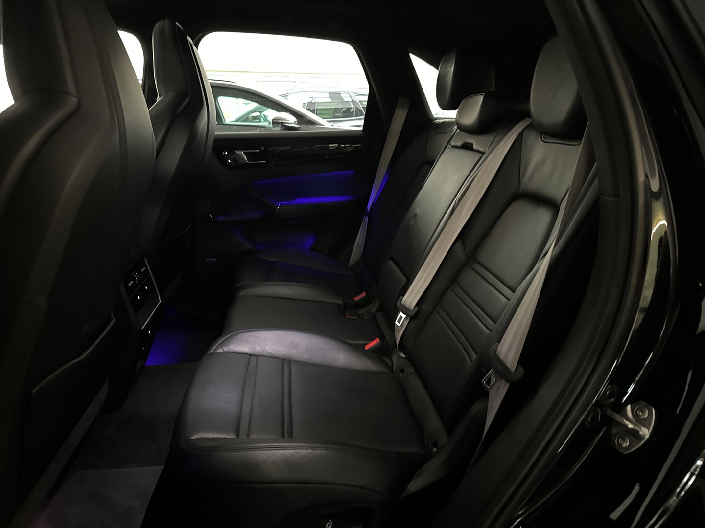 Porsche Cayenne 3.0 E-Hybrid Pano|App 03-27|SportDesign|HuD|Bose|360 Camera