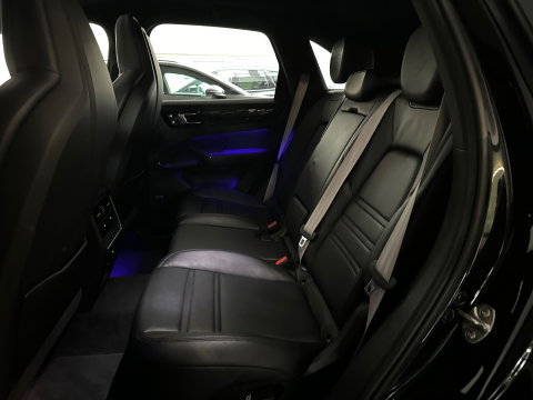Porsche Cayenne 3.0 E-Hybrid Pano|App 03-27|SportDesign|HuD|Bose|360 Camera
