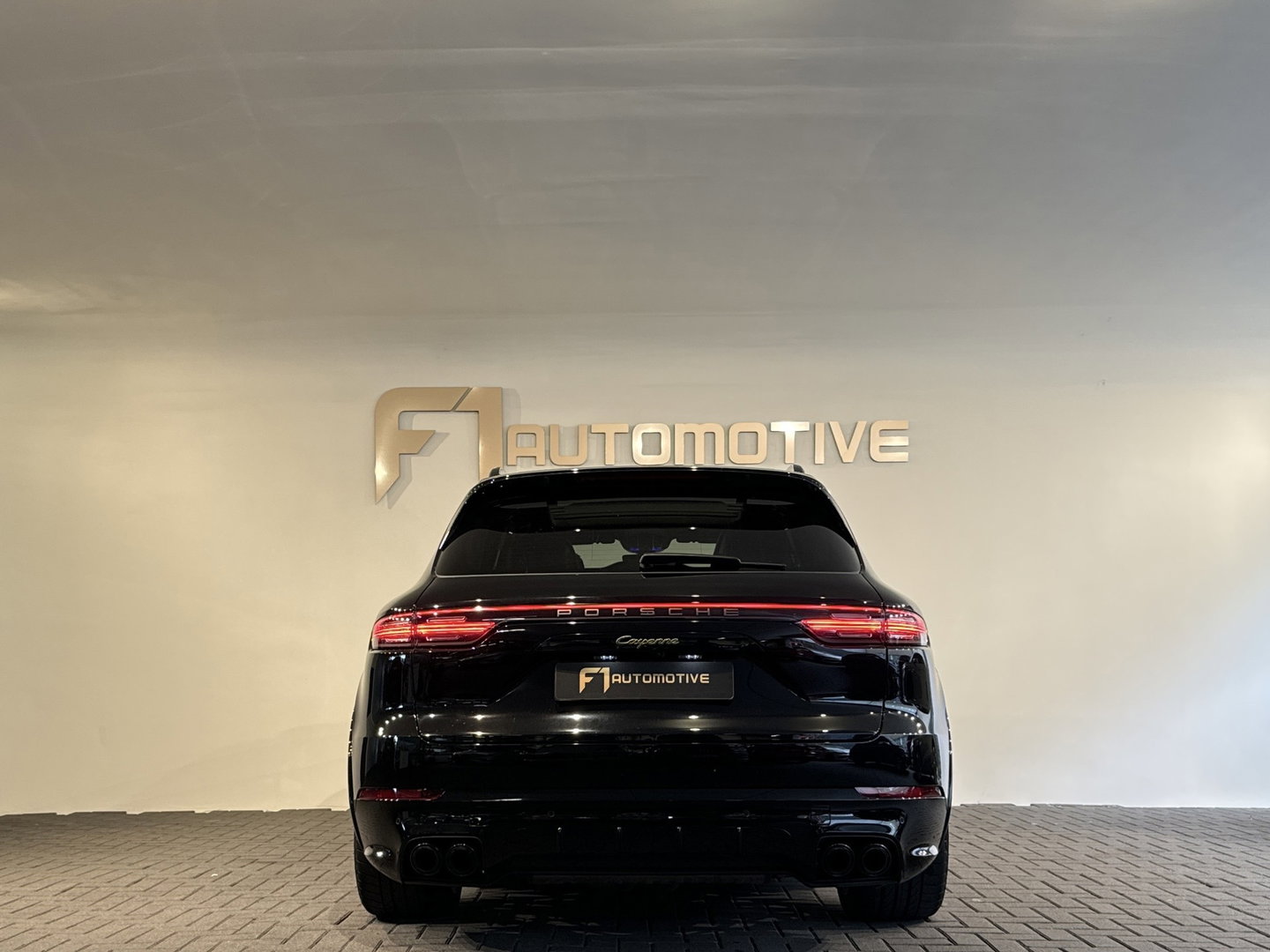 Porsche Cayenne 3.0 E-Hybrid Pano|App 03-27|SportDesign|HuD|Bose|360 Camera