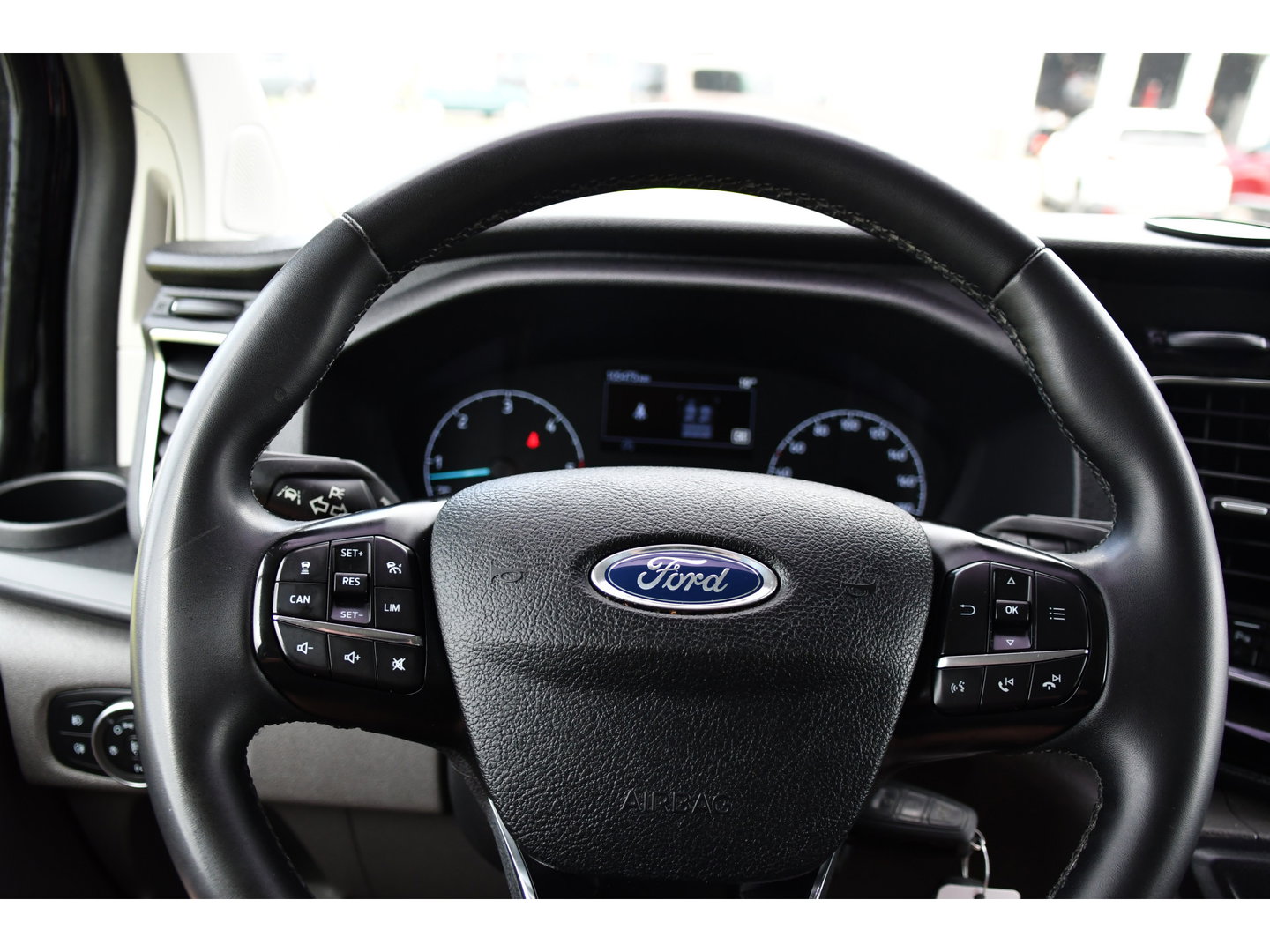 Ford Transit Custom 320 2.0 TDCI L2H1 Active DC Black Edition Adaptieve Cruise, Camera, Carplay, 170pk, Automaat, Leder, Sensoren, 2 x Schuifdeur, LED, Uniek!