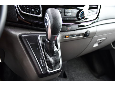 Ford Transit Custom 320 2.0 TDCI L2H1 Active DC Black Edition Adaptieve Cruise, Camera, Carplay, 170pk, Automaat, Leder, Sensoren, 2 x Schuifdeur, LED, Uniek!