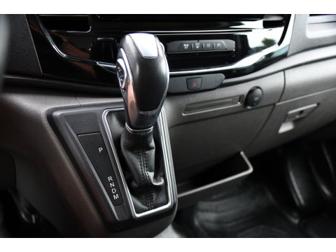 Ford Transit 350 2.0 TDCI L2H2 PB Edition Camera, Cruise, Carplay, 170pk, Stoelverwarming, Automaat, 2 x schuifdeur, LED, Sensoren, Multimedia, Uniek!