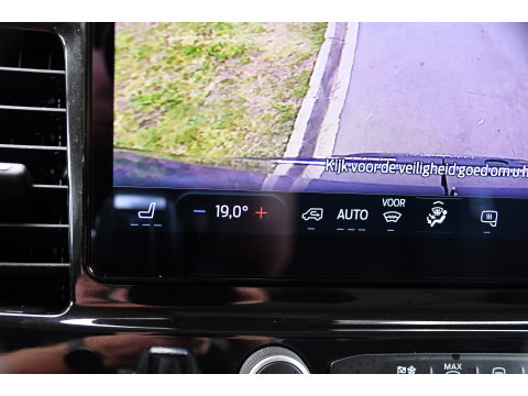 Ford Transit 350 2.0 TDCI L2H2 PB Edition Camera, Cruise, Carplay, 170pk, Stoelverwarming, Automaat, 2 x schuifdeur, LED, Sensoren, Multimedia, Uniek!