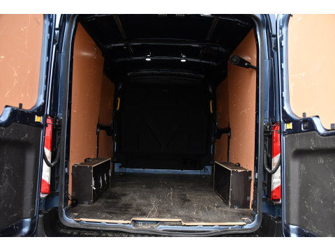 Ford Transit 350 2.0 TDCI L2H2 PB Edition Camera, Cruise, Carplay, 170pk, Stoelverwarming, Automaat, 2 x schuifdeur, LED, Sensoren, Multimedia, Uniek!